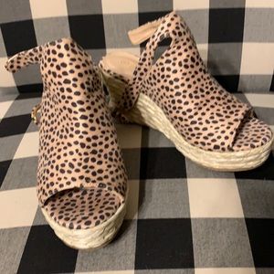 Leopard print Peep Toe Wedge